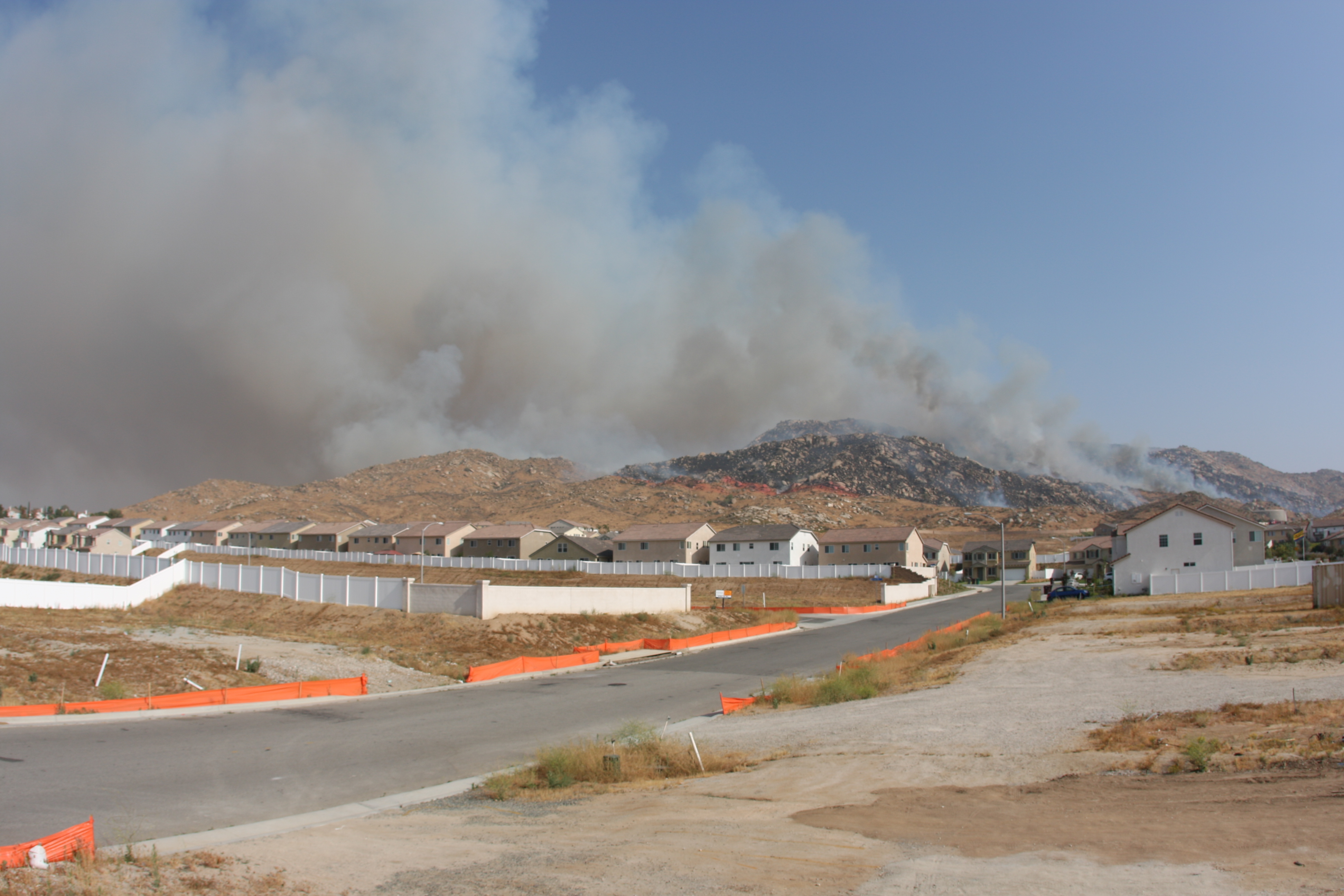 Opera Fire Scorches 1300 Acres in Southern California